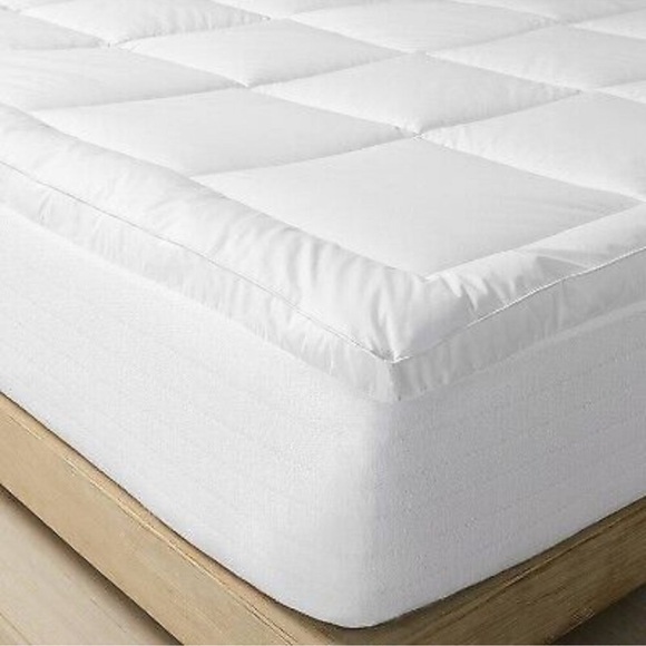 Casaluna - King Ultra Loft Down Alternative Mattress Pad - Ca White - Picture 1 of 4